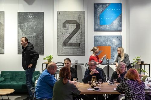 Sonia Ruciak, Przywilej obecności