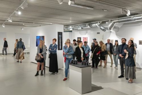 Wizja lokalna_oprowadzanie kuratorskie Wizja lokalna_oprowadzanie kuratorskie