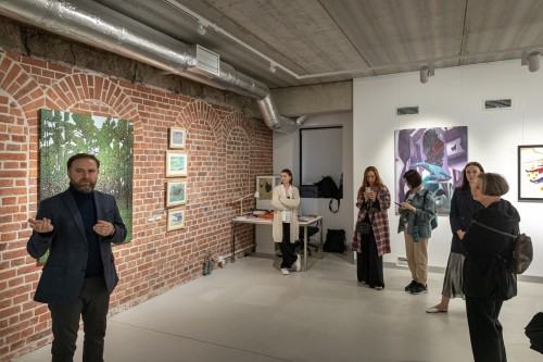 Wizja lokalna_oprowadzanie kuratorskie Wizja lokalna_oprowadzanie kuratorskie