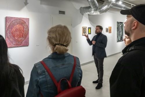 Wizja lokalna_oprowadzanie kuratorskie Wizja lokalna_oprowadzanie kuratorskie