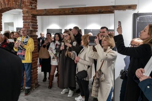 Marek Grzyb - Osad | Piotr Komorowski - Obrazy nieintencjonalne