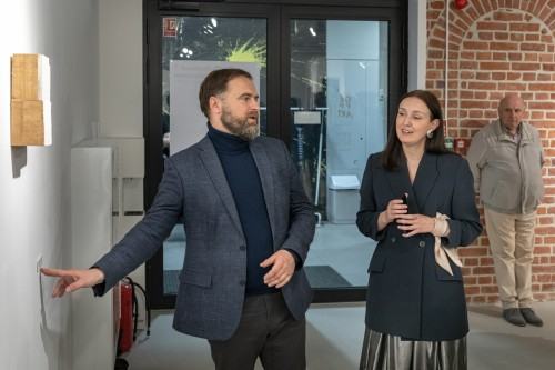 Wizja lokalna_oprowadzanie kuratorskie Wizja lokalna_oprowadzanie kuratorskie