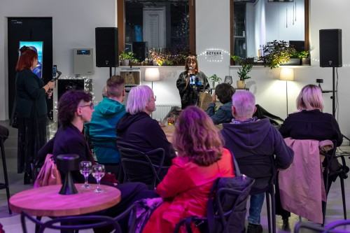 Otwarcie wystawy Magdaleny Wosik pt. Wierzę w wiersze, zdj. Michał Pietrzak