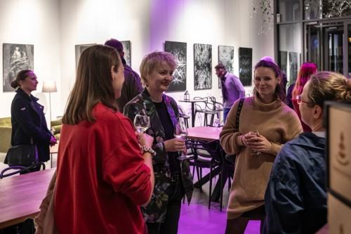 Anna Kodź, Zakorzenione_wernisaz