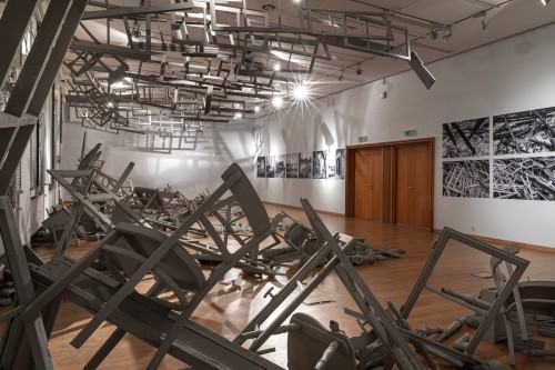 Jacek Kos / Obrazy wojny