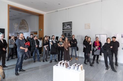 Artificial behaviours