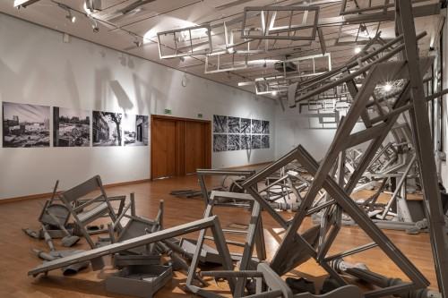 Jacek Kos / Obrazy wojny