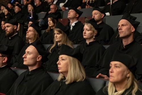 _mp_8074_0.jpg Uroczysta Promocja Doktorów i Doktorów Habilitowanych Sztuki Uczelni Artystycznych Wrocławia 2022