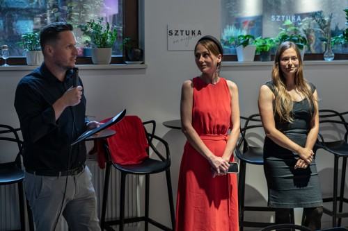 Otwarcie wystawy Soni Ruciak i Marceliny Groń pt. Miejsca związane w Galerii Sztuka na miejscu, zdj. Michał Pietrzak.