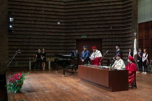 _mp_8256.jpg Uroczysta Promocja Doktorów i Doktorów Habilitowanych Sztuki Uczelni Artystycznych Wrocławia 2022