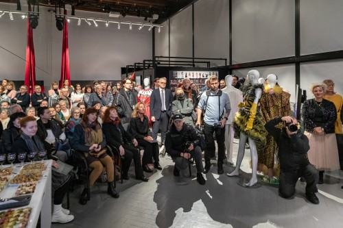 Najlepsze Dyplomy Scenografii