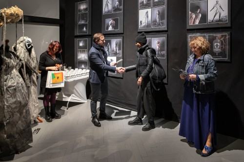 Najlepsze Dyplomy Scenografii