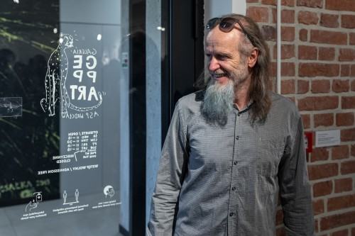 Oprowadzanie kuratorskie po wystawie Dowody na NIEOBECNOŚĆ w Galerii Geppart ASP Wrocław, zdj. Michał Pietrzak