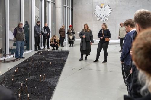 Katarzyna Szarek, Fundament