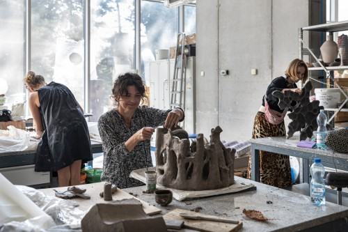 Plener rzeźbiarski Ogród