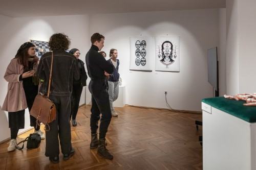 Równość Różność 2024_ Za Szkłem