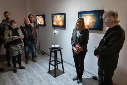 Hibernacja dzieciństwa, Ewa Martyniszyn