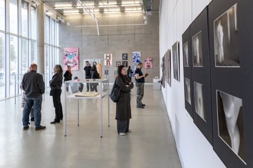 Równość Różność 2024_Neon