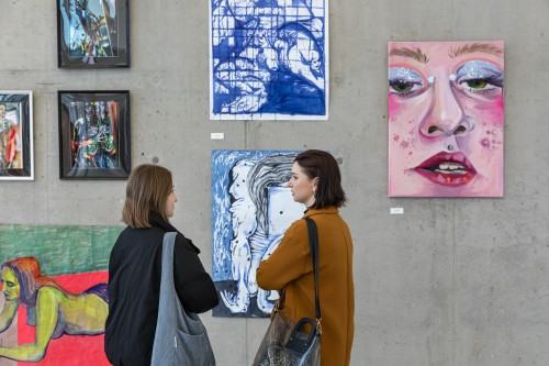 Równość Różność 2024_Neon