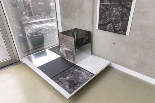 Między materialnością a niematerialnością