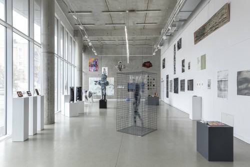 Między materialnością a niematerialnością