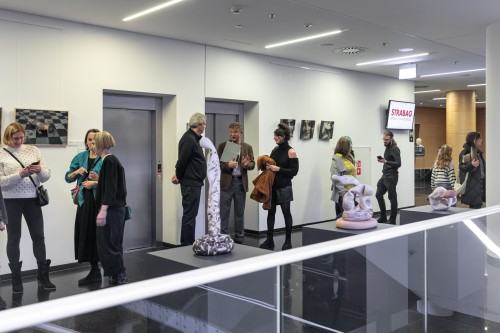 Solo i w duecie - wielogłos artystycznych postaw (Rezonanse sztuki XV)