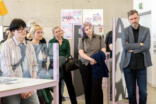 Stany wyjątkowe_Neon