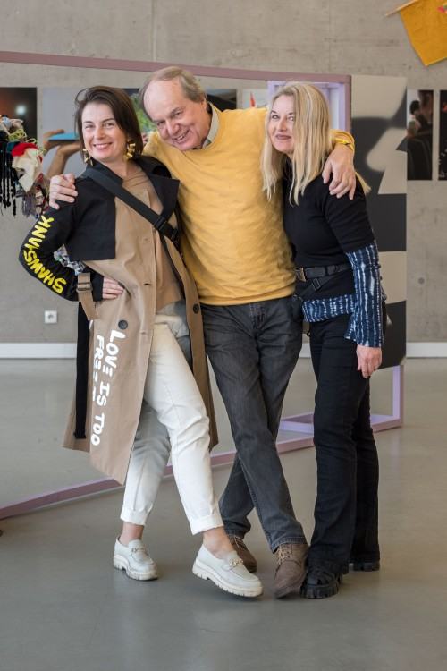 Stany wyjątkowe_Neon