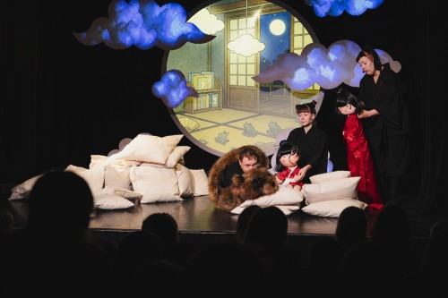 Gdzie się podział Baku?, spektakl ze scenografią, kostiumami, multimediami oraz formami lalkowymi Sebastiana Siepietowskiego, zdj. Maciej Cieślak