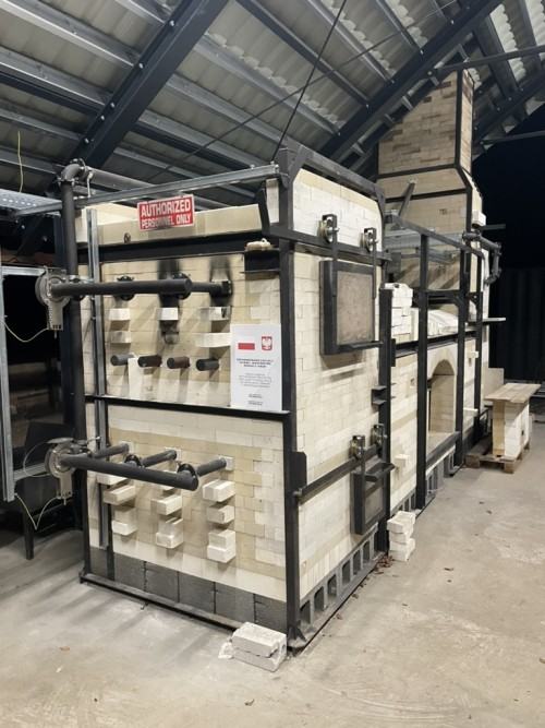 Wytworzenie prototypu specjalistycznego pieca do wypalania ceramiki z oprzyrządowaniem 