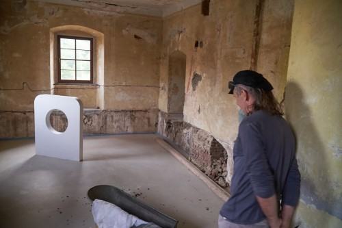 NIE/OBECNOŚĆ czyli o desublimacji sztuki NIE/OBECNOŚĆ czyli o desublimacji sztuki