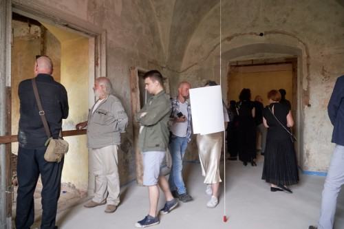 NIE/OBECNOŚĆ czyli o desublimacji sztuki NIE/OBECNOŚĆ czyli o desublimacji sztuki