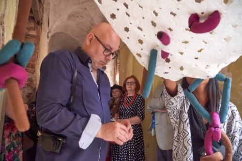 NIE/OBECNOŚĆ czyli o desublimacji sztuki NIE/OBECNOŚĆ czyli o desublimacji sztuki