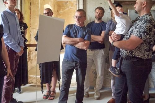 NIE/OBECNOŚĆ czyli o desublimacji sztuki NIE/OBECNOŚĆ czyli o desublimacji sztuki