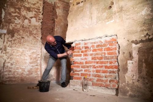 NIE/OBECNOŚĆ czyli o desublimacji sztuki NIE/OBECNOŚĆ czyli o desublimacji sztuki