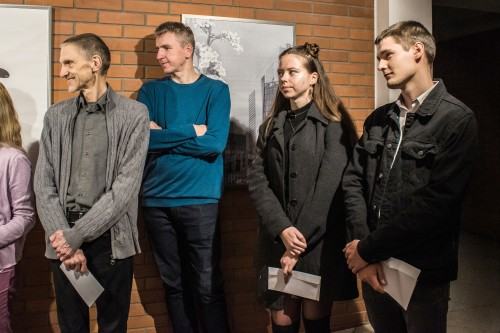 Wernisaż wystawy pt. "Wystarczy jeden" Wernisaż wystawy pt. "Wystarczy jeden"