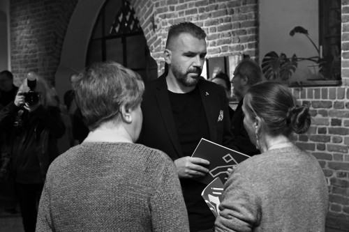 Wobec miejsca i czasu VII. Wewnętrzno-zewnętrzne metakorelacje