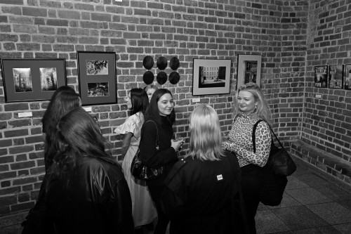 Wobec miejsca i czasu VII. Wewnętrzno-zewnętrzne metakorelacje