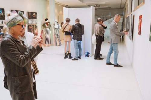 Otwarcie wystawy Sebastiana Siepietowskiego pt. Wokół sceny: teatralna immersja