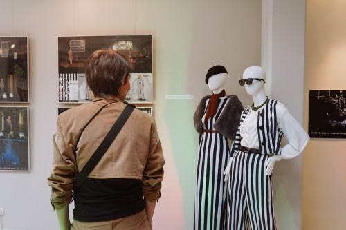 Otwarcie wystawy Sebastiana Siepietowskiego pt. Wokół sceny: teatralna immersja