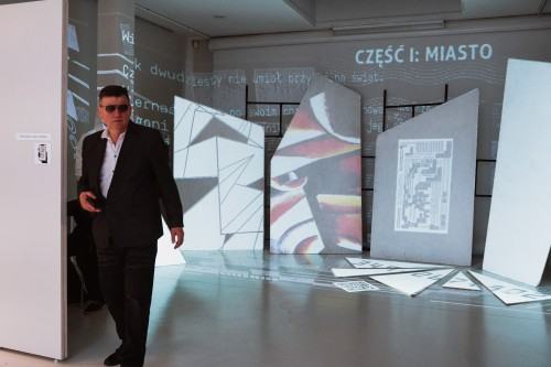 Otwarcie wystawy Sebastiana Siepietowskiego pt. Wokół sceny: teatralna immersja