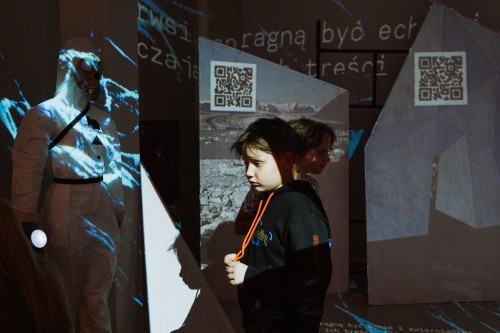 Otwarcie wystawy Sebastiana Siepietowskiego pt. Wokół sceny: teatralna immersja