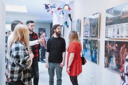 Otwarcie wystawy Sebastiana Siepietowskiego pt. Wokół sceny: teatralna immersja