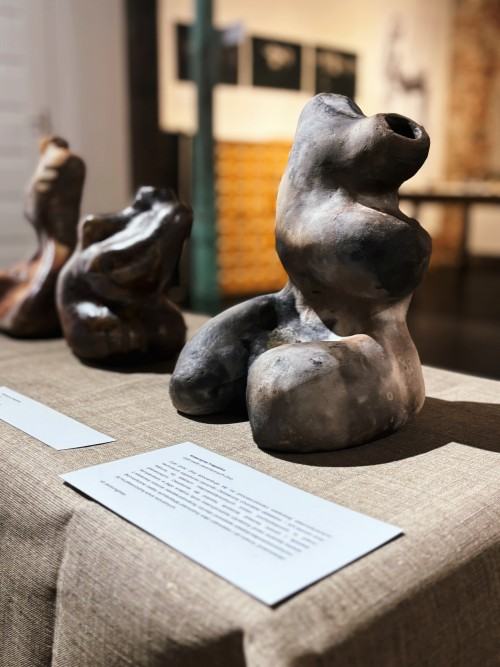 Szkic jako manifest. Wokół wystawy „Ścieżki i ślady”Karolina Poddębniak