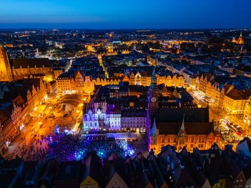 Pokazy świetlne. Foto: Bartosz Mokrzycki / mat. prasowe UMW