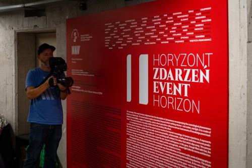Horyzonyt zdarzeń Horyzonyt zdarzeń