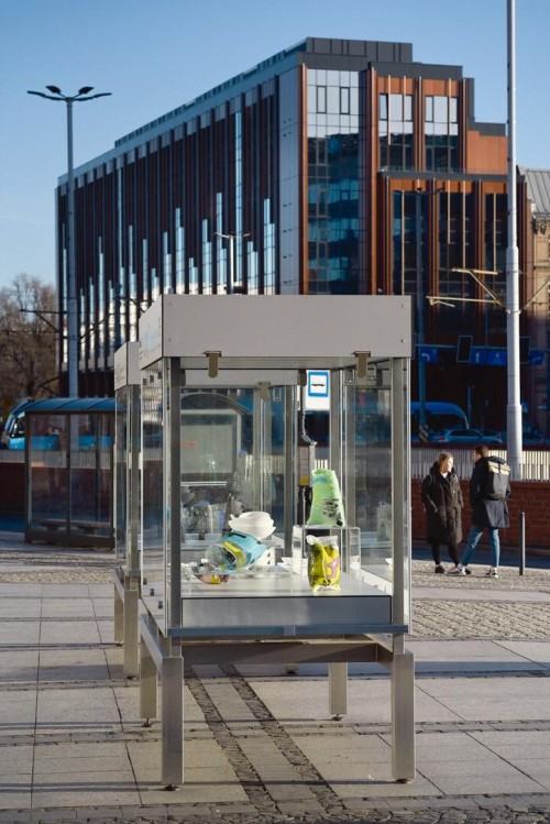 image00001.jpg Glass_on