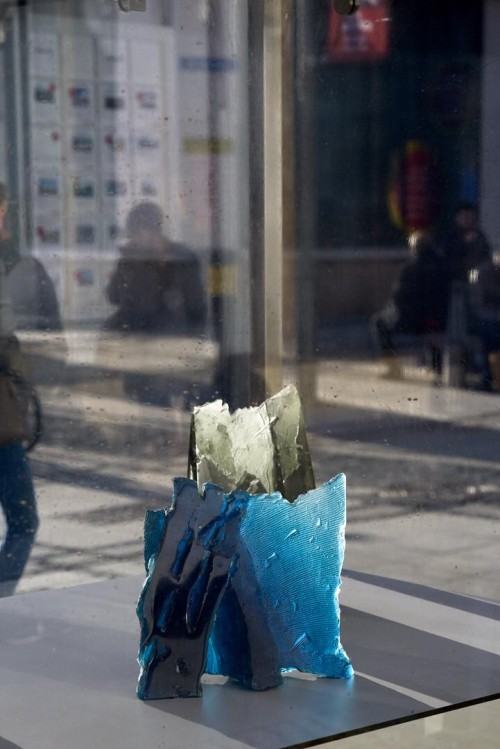 image00006.jpg Glass_on