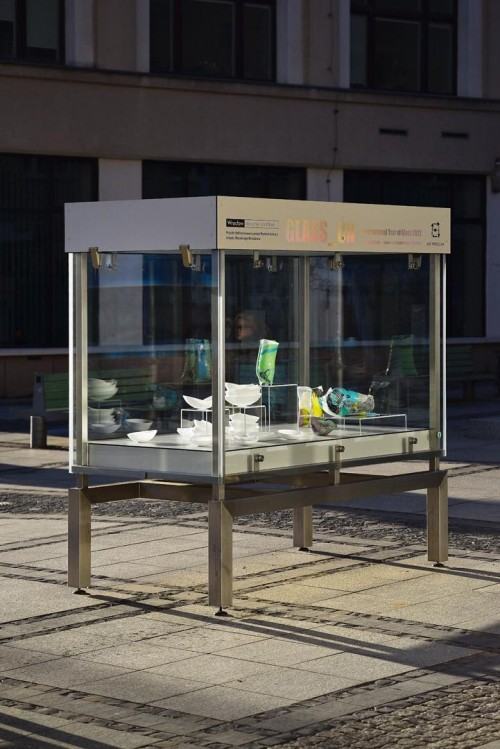 image00008.jpg Glass_on