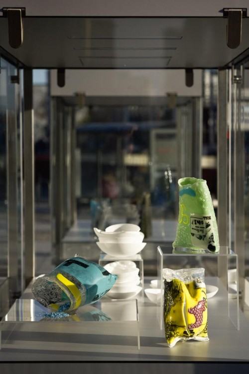 image00014.jpg Glass_on